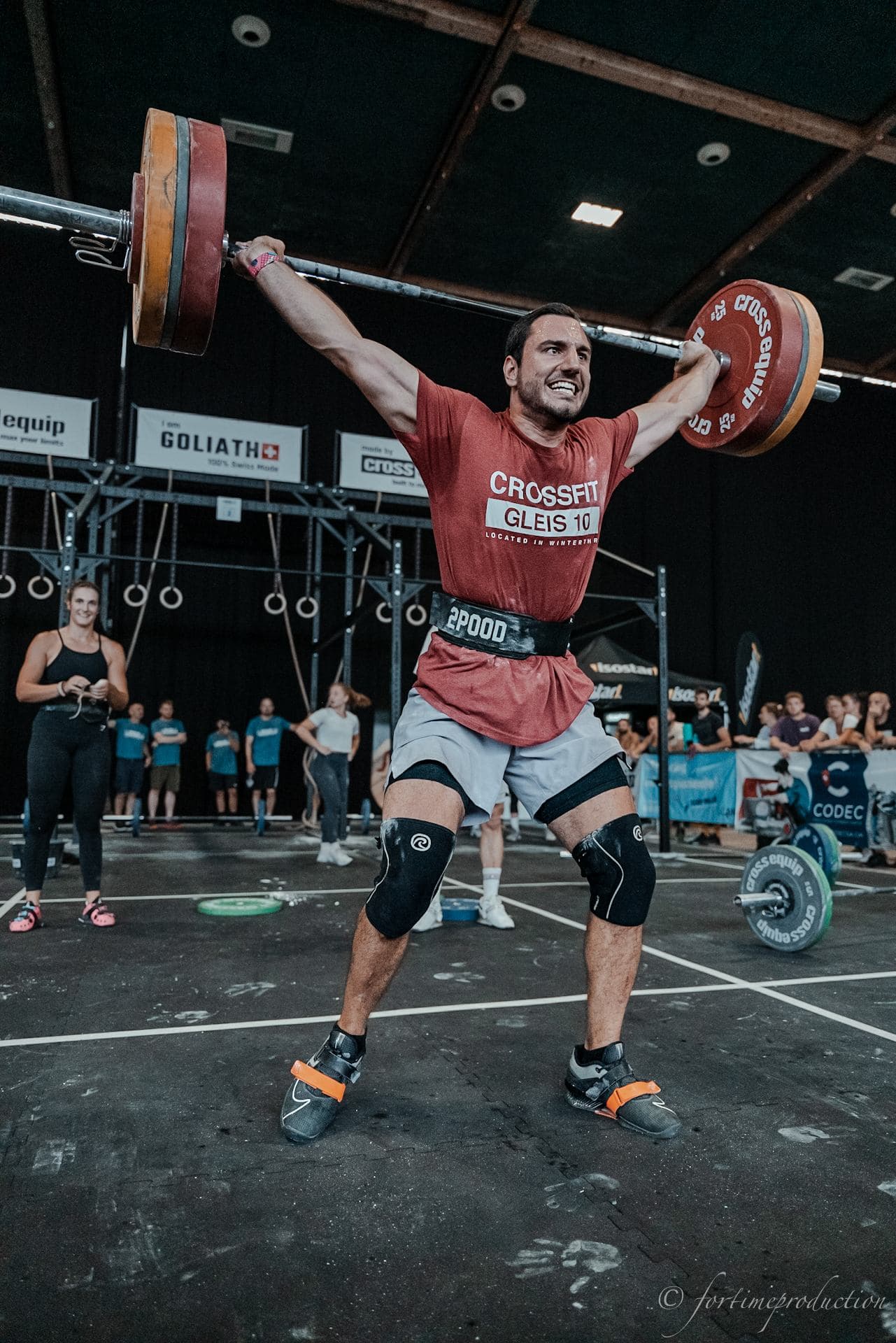 Roman Mathys in a snatch at a CrossFit Gleis 10 competition